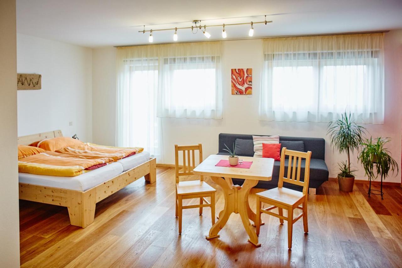 Schmankerl Und Gast Bed & Breakfast Rohrendorf bei Krems Bagian luar foto